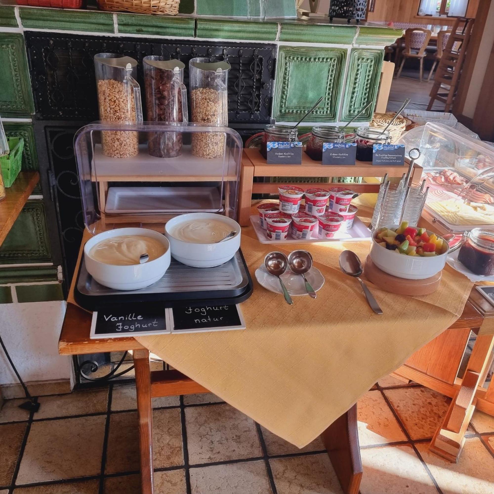 Hotel Schwarzes Ross Schwarzach am Main Dış mekan fotoğraf