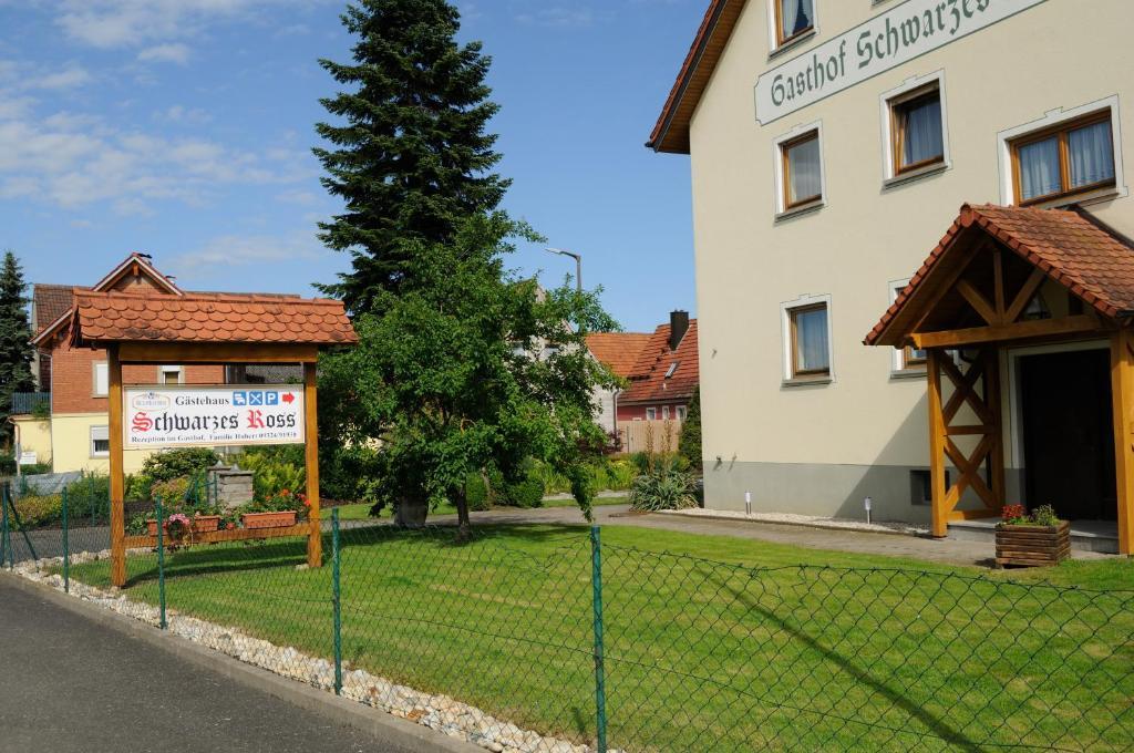 Hotel Schwarzes Ross Schwarzach am Main Dış mekan fotoğraf